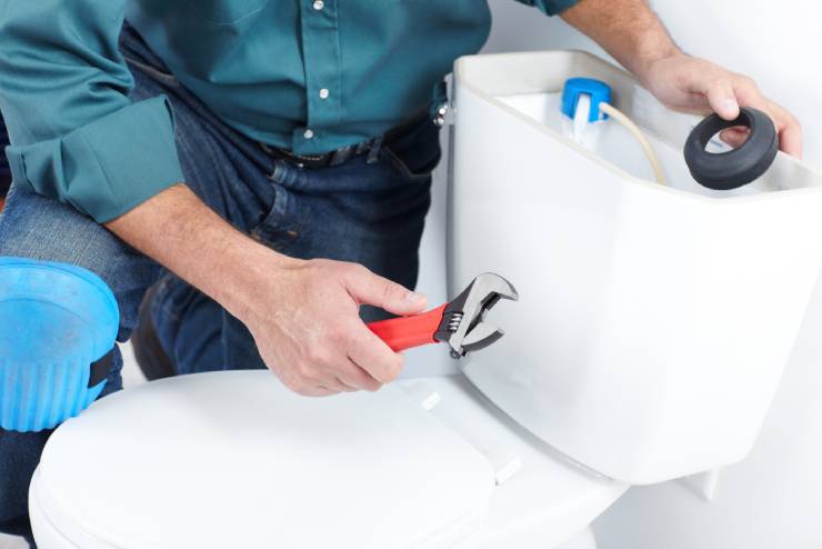 How to fix a leaking toilet base?
